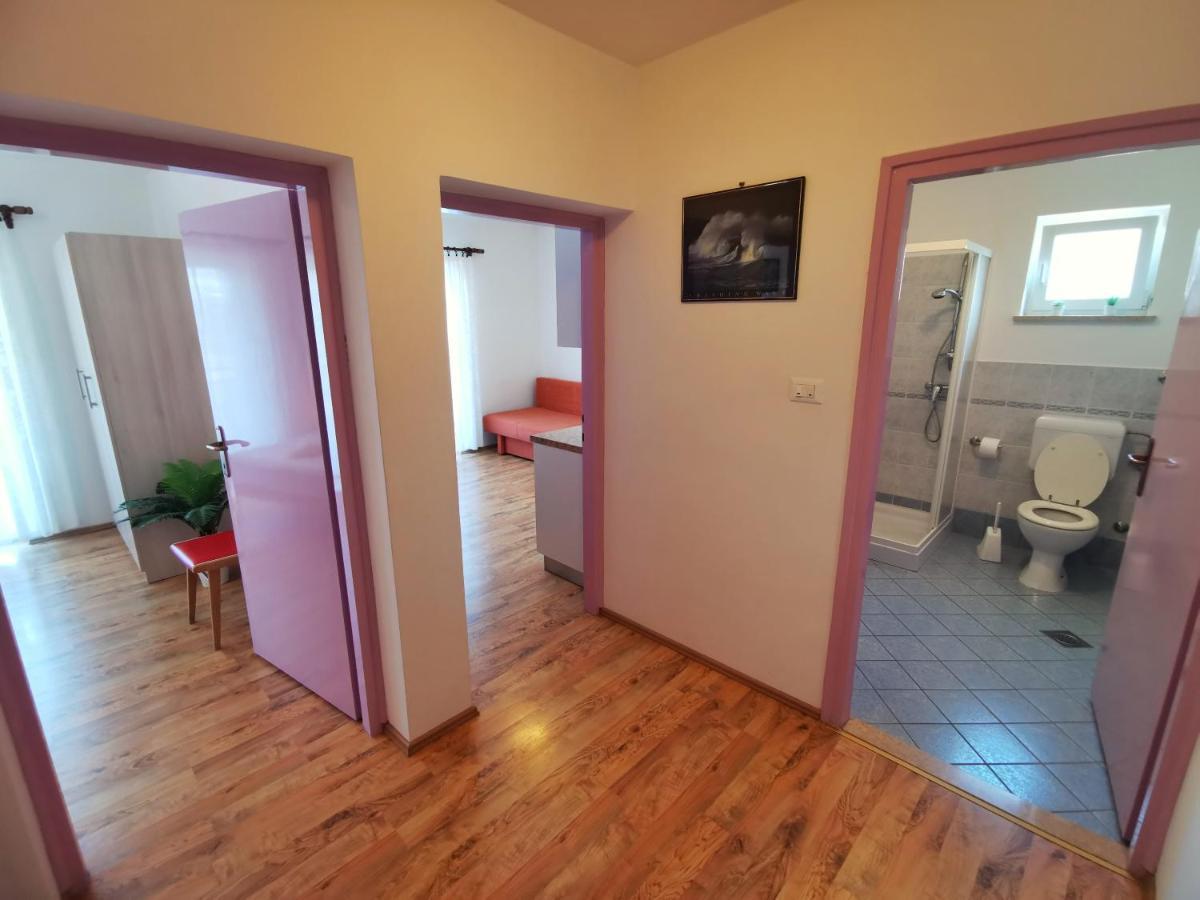 Apartments Sokolic Нерезине Екстер'єр фото