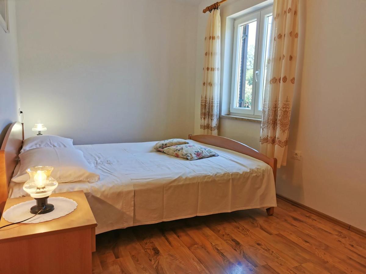 Apartments Sokolic Нерезине Екстер'єр фото